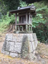 田尻町と水呑町境の塞神の写真