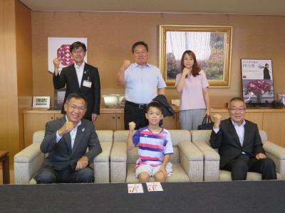 日本小学生バドミントン連盟創立３０周年記念第２２回ダイハツ全国小学生ABCバドミントン大会出場に伴う表敬訪問の写真
