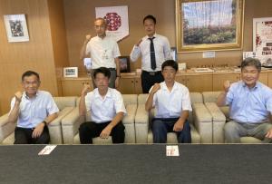 「第３７回 日本クラブユースサッカー選手権（Ｕ－１５）大会」出場に伴う表敬訪問の写真