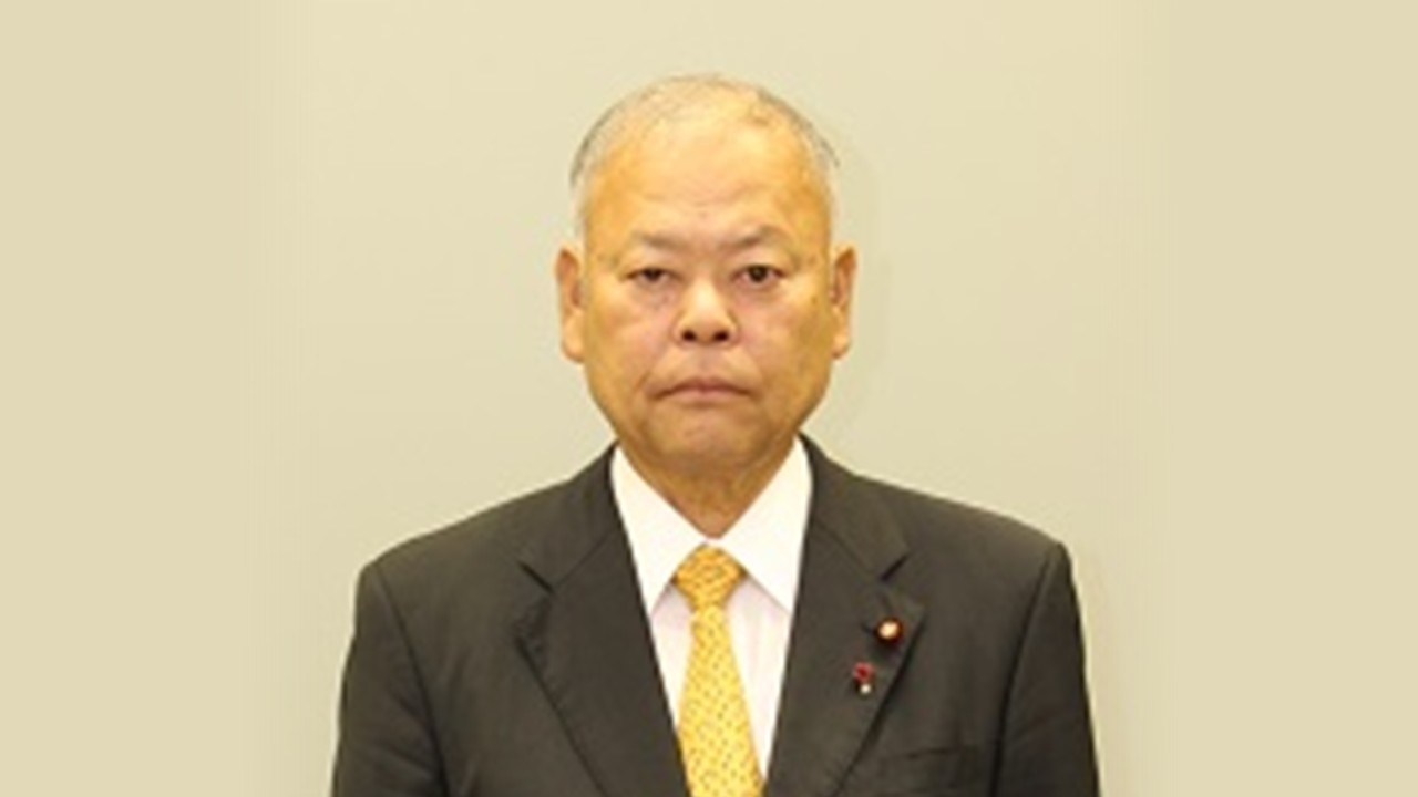 早川佳行氏