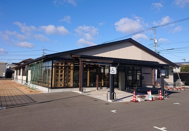 駅家西交流館