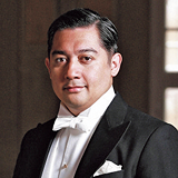 アドリアン・プラバーヴァさんの写真