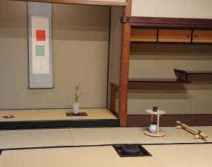 上田宗箇流で使用する茶道具の写真です