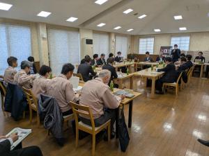 第4回あり方懇談会の様子