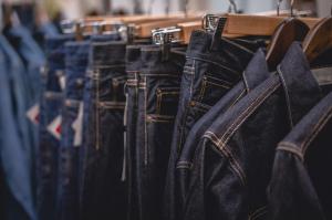 デニム製品展示