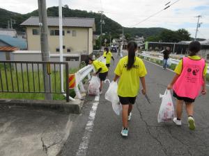 清掃活動の様子