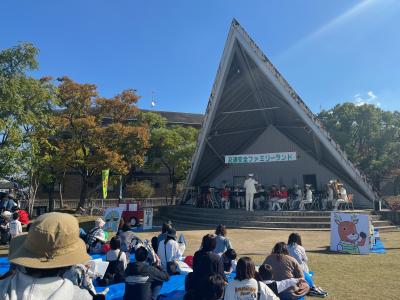 警察音楽隊による演奏