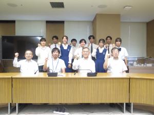 JOCジュニアオリンピックカップ第19回U18／第56回U16陸上競技大会 出場結果報告に伴う表敬訪問の写真