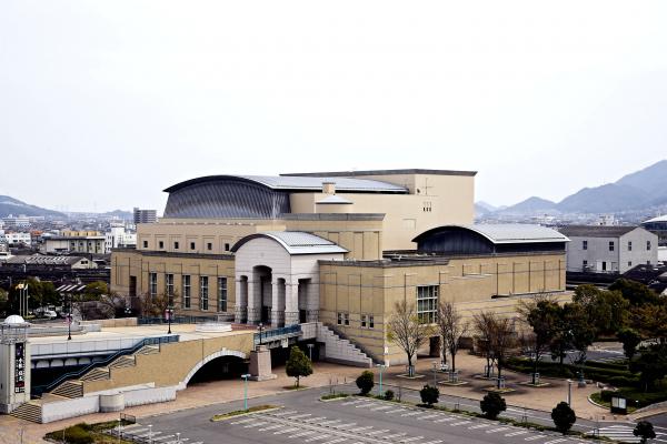 ふくやま芸術文化ホール（リーデンローズ）外観