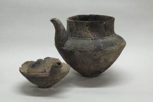 御領遺跡の注口土器