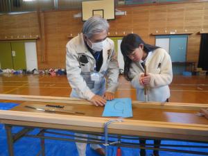 ぶんぶんごま作り２