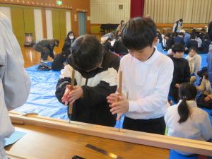 ぶんぶんごま作り３