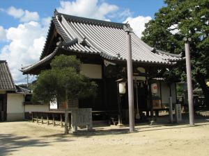 素盞鳴神社本地堂