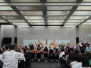 慰霊式　折り鶴・折りばら献納