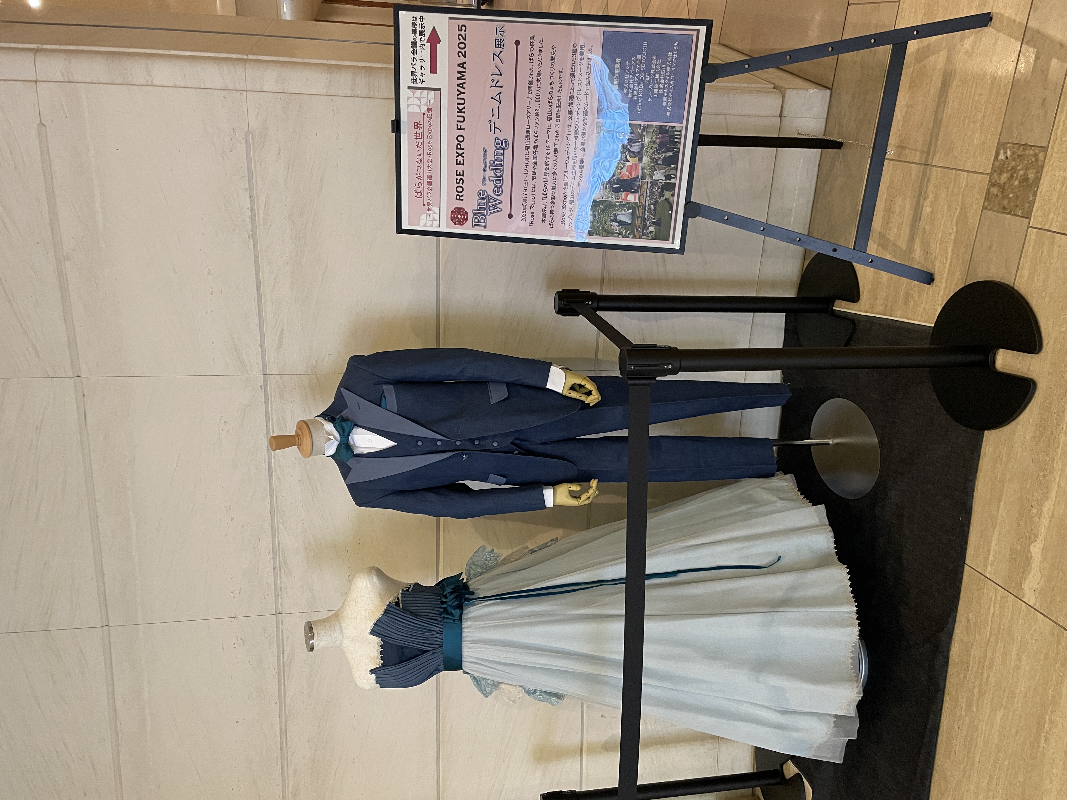 ブルーウェディング展示の写真