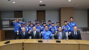 オールジャパンベースボールリーグ小等部2025 全国大会 出場に伴う表敬訪問の写真