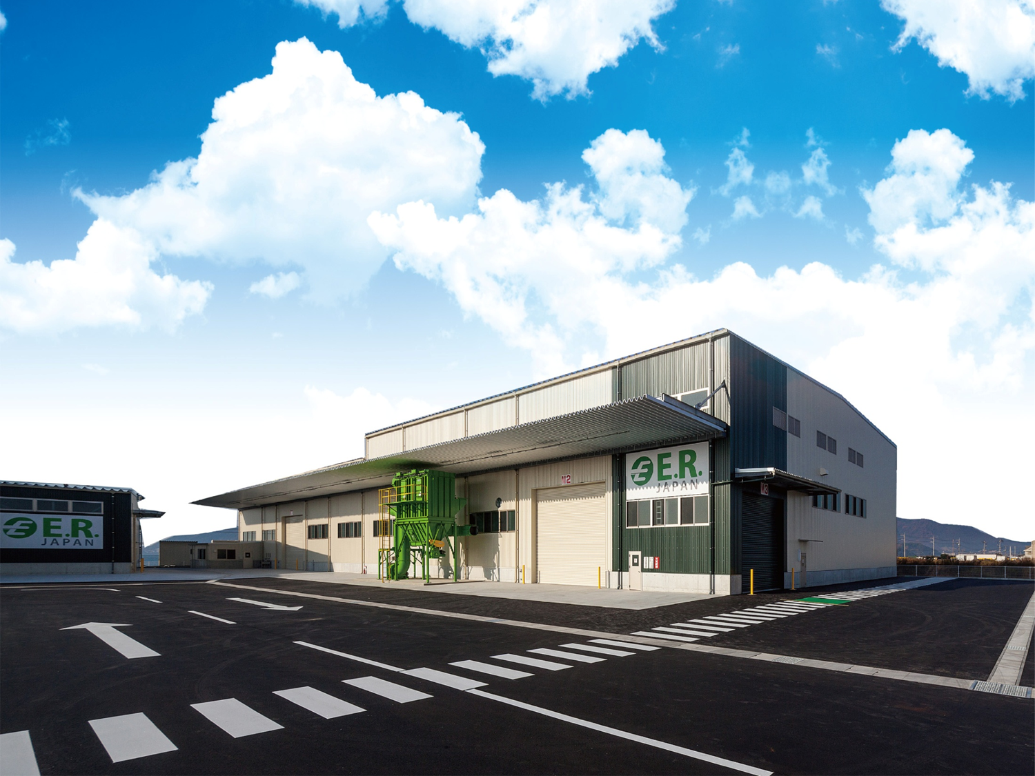 イーアールジャパン