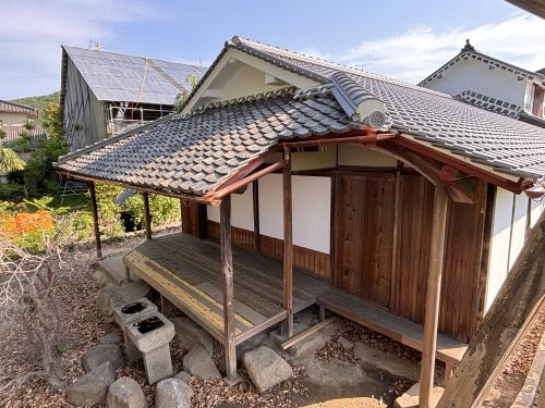 講堂東縁