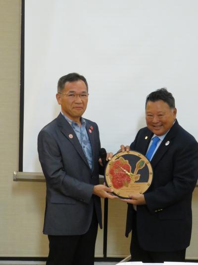 親善友好都市提携１０周年夕食会の写真