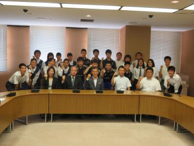 令和元年度全国高等学校総合体育大会（感動は無限大 南部九州総体2019）出場に伴う表敬訪問の写真