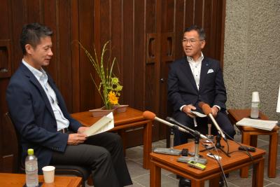 広島県知事・福山市長会談の写真