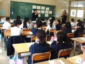 川口小学校での出前講座の様子