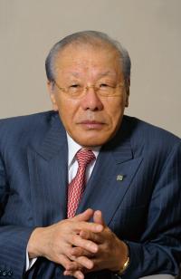 故小松安弘氏