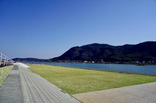 マナックかわまちふれあい広場（芝生広場）