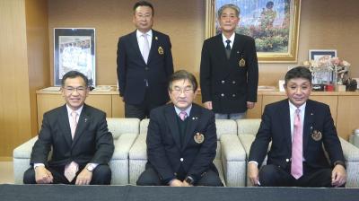 「ソフトテニス日本リーグ入替戦」の福山開催に伴う表敬訪問の写真