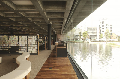 福山図書館の写真