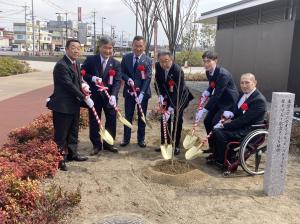 東京２０２０オリンピック・パラリンピック聖火リレー記念さくら植樹式の写真