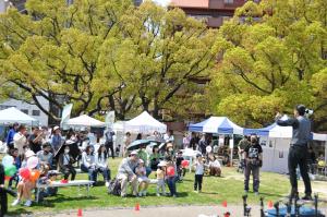 ばら公園リニューアルオープンイベントの写真