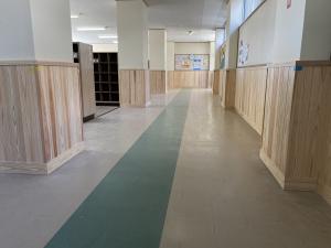 小中学校廊下木質化